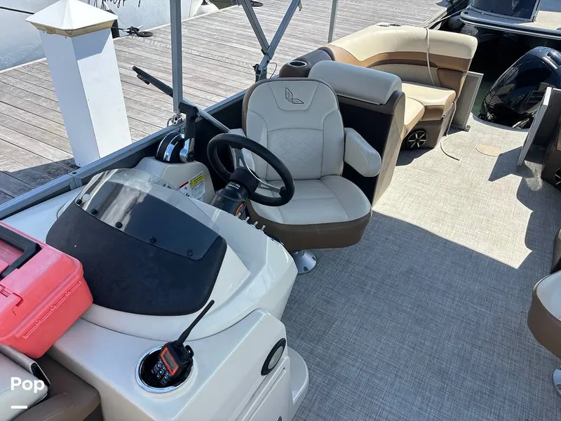 Slide: The Image of Lowe SS 230W 2024 - 15907169