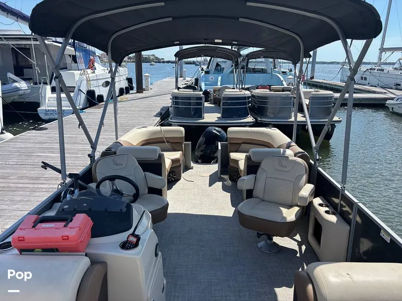 Slide: The Image of Lowe SS 230W 2024 - 15907166