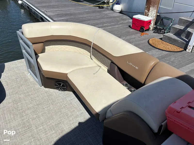 Slide: The Image of Lowe SS 230W 2024 - 15907161