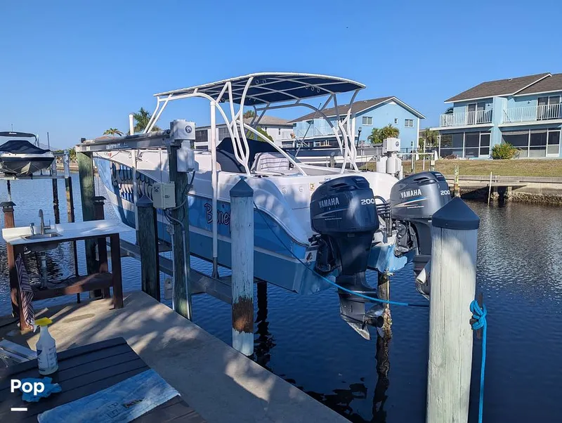 Slide: The Image of World Cat 266 LC 2001 - 16066219