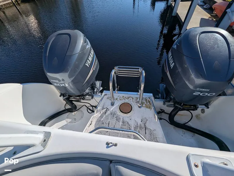 Slide: The Image of World Cat 266 LC 2001 - 16066232