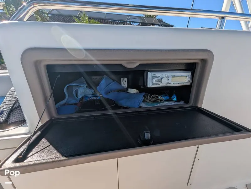 Slide: The Image of World Cat 266 LC 2001 - 16066261