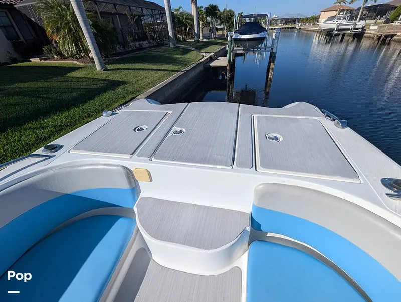 Slide: The Image of World Cat 266 LC 2001 - 16066278