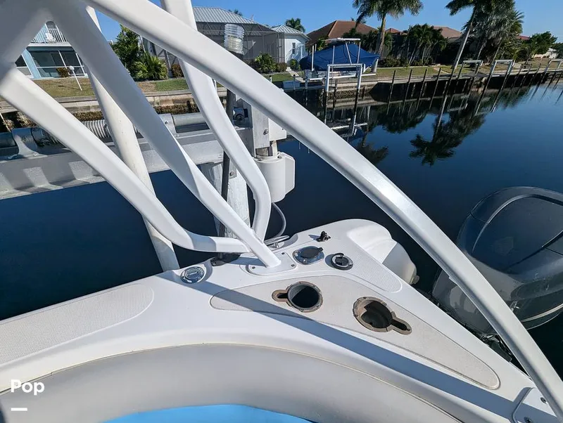 Slide: The Image of World Cat 266 LC 2001 - 16066298