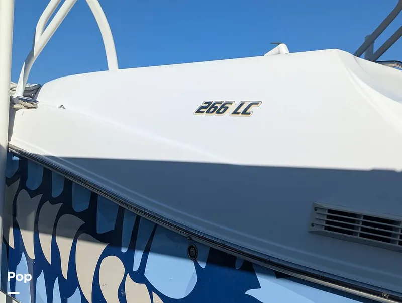 Slide: The Image of World Cat 266 LC 2001 - 16066323