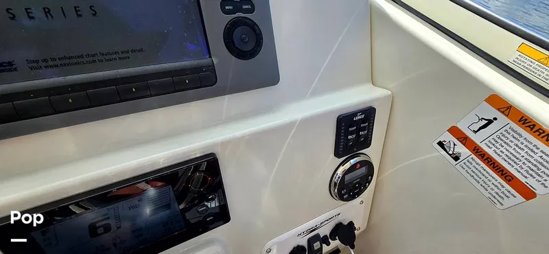 Slide: The Image of Hydra-Sports Vector 2300 VX 2011 - 16044305