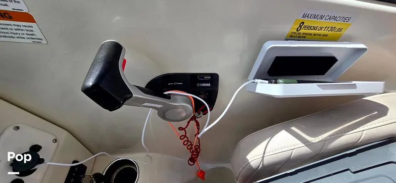 Slide: The Image of Hydra-Sports Vector 2300 VX 2011 - 16044309