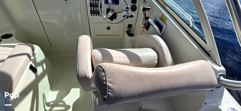 Slide: The Image of Hydra-Sports Vector 2300 VX 2011 - 16044313