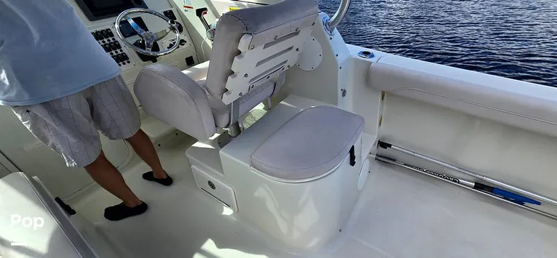 Slide: The Image of Hydra-Sports Vector 2300 VX 2011 - 16044322