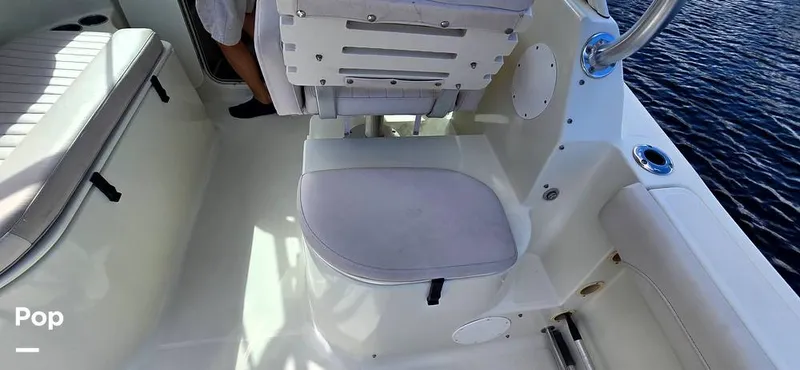 Slide: The Image of Hydra-Sports Vector 2300 VX 2011 - 16044323