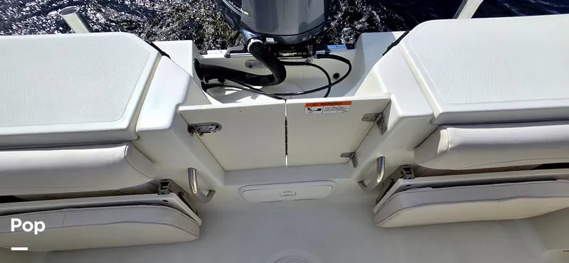 Slide: The Image of Hydra-Sports Vector 2300 VX 2011 - 16044336