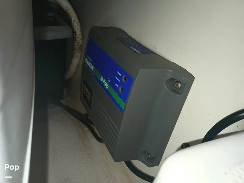 Slide: The Image of Hydra-Sports Vector 2300 VX 2011 - 16068226