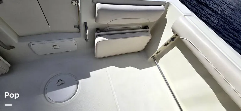 Slide: The Image of Hydra-Sports Vector 2300 VX 2011 - 16044342