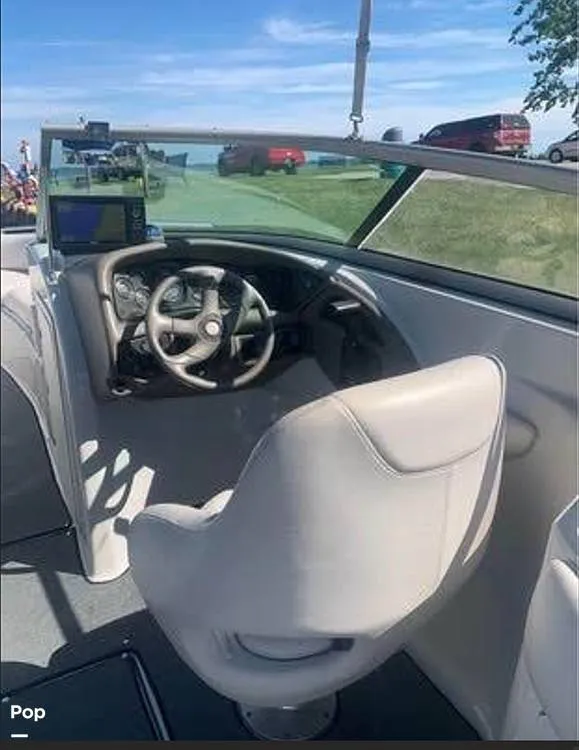 Slide: The Image of Crownline Boats 270 BR 2003 - 15915736