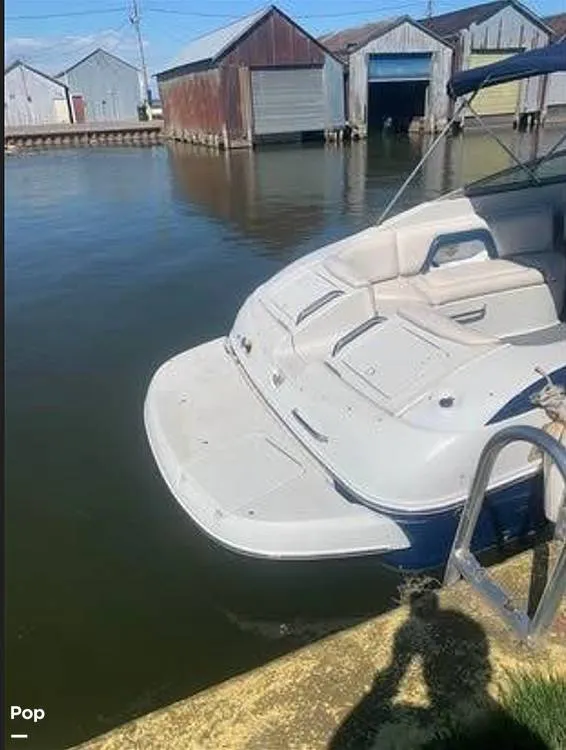 Slide: The Image of Crownline Boats 270 BR 2003 - 15915741