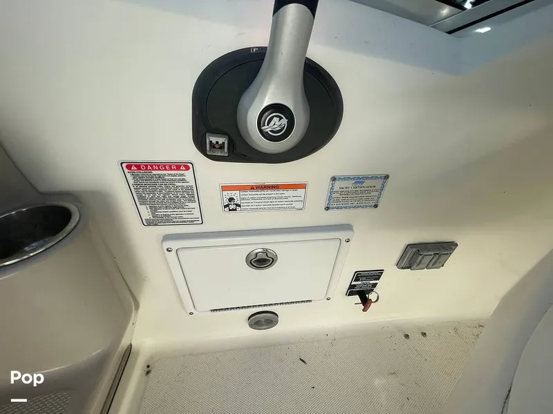 Slide: The Image of Sea Ray Amberjack 270 2006 - 16141815