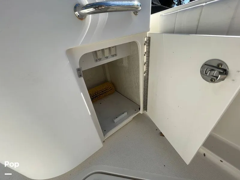 Slide: The Image of Sea Ray Amberjack 270 2006 - 16141809