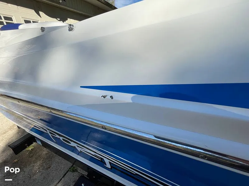 Slide: The Image of Sea Ray 205 Sport 2012 - 15973471