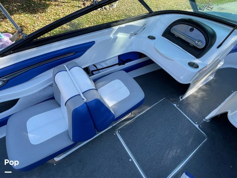 Slide: The Image of Sea Ray 205 Sport 2012 - 15943597