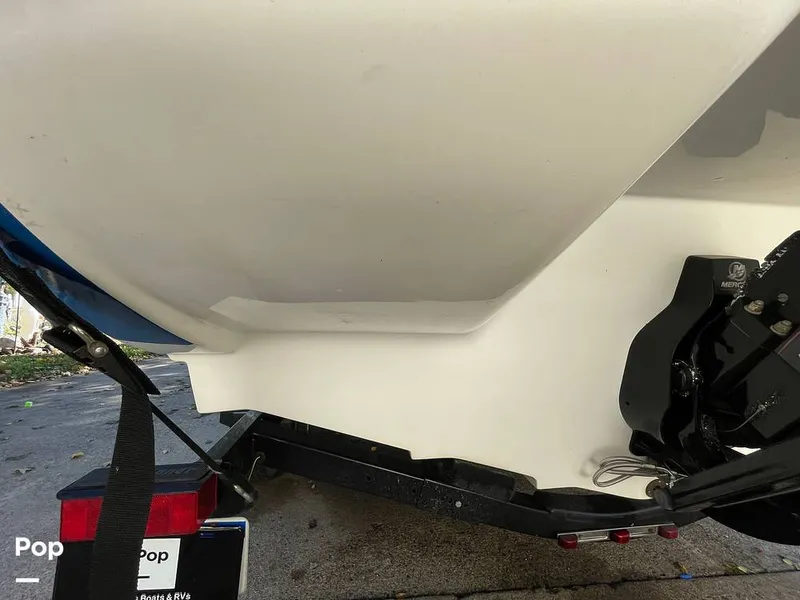 Slide: The Image of Sea Ray 205 Sport 2012 - 15973478