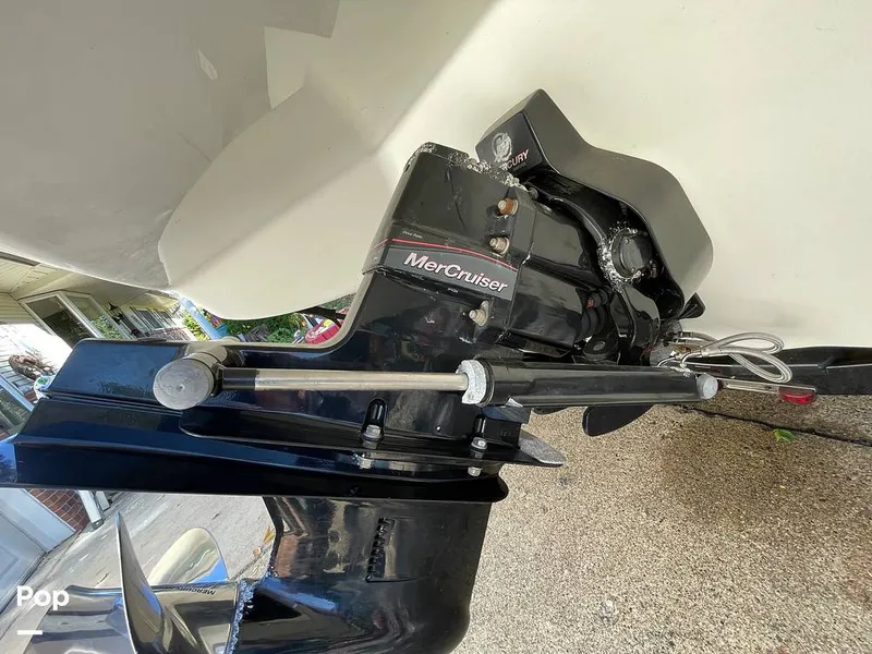 Slide: The Image of Sea Ray 205 Sport 2012 - 15973483