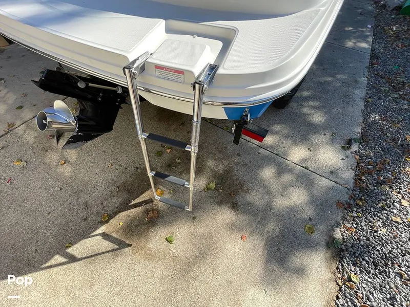 Slide: The Image of Sea Ray 205 Sport 2012 - 15973489