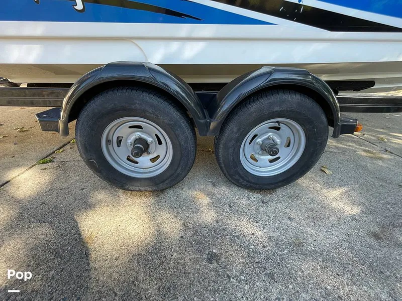 Slide: The Image of Sea Ray 205 Sport 2012 - 15973494