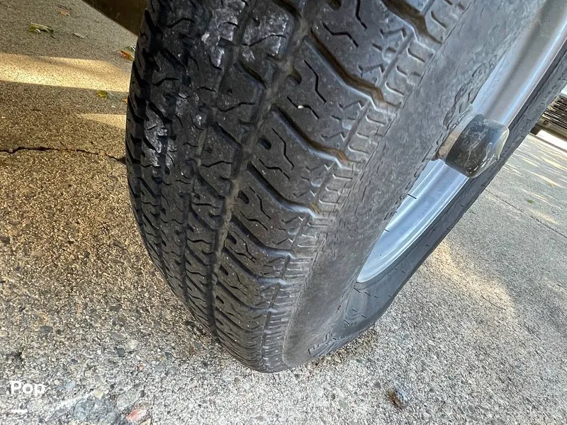 Slide: The Image of Sea Ray 205 Sport 2012 - 15973498