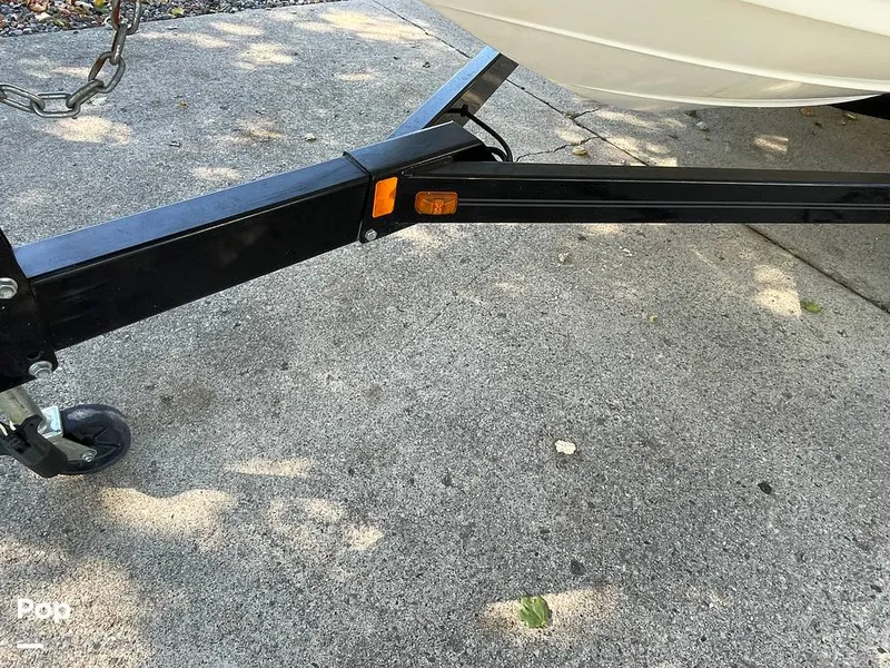 Slide: The Image of Sea Ray 205 Sport 2012 - 15973504