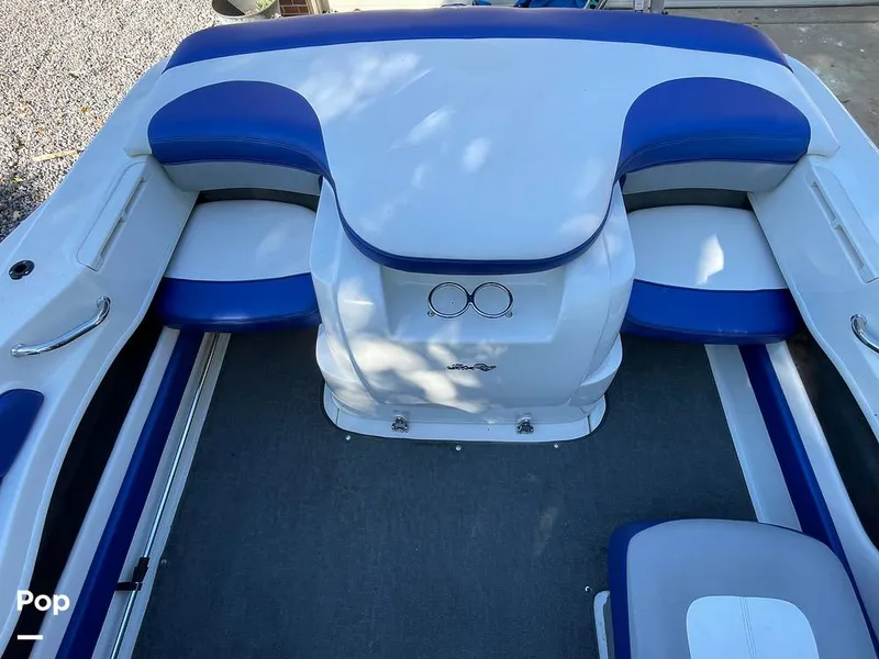 Slide: The Image of Sea Ray 205 Sport 2012 - 15943600