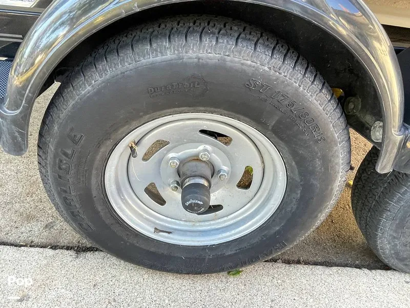 Slide: The Image of Sea Ray 205 Sport 2012 - 15973507