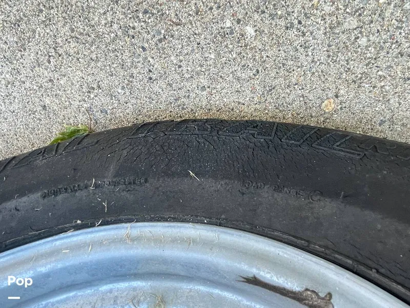 Slide: The Image of Sea Ray 205 Sport 2012 - 15973509