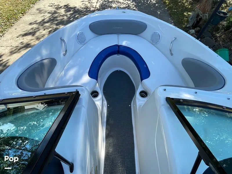 Slide: The Image of Sea Ray 205 Sport 2012 - 15943602
