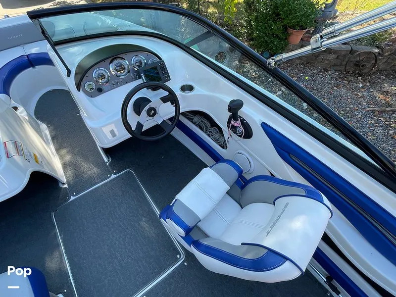 Slide: The Image of Sea Ray 205 Sport 2012 - 15973388