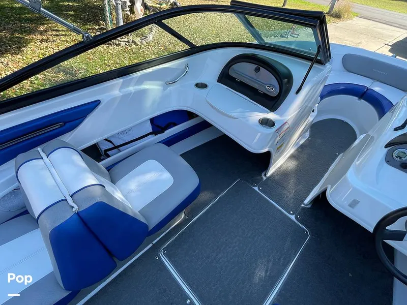 Slide: The Image of Sea Ray 205 Sport 2012 - 15973407