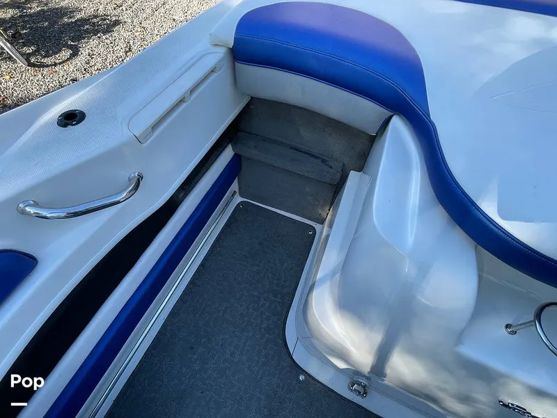 Slide: The Image of Sea Ray 205 Sport 2012 - 15973419