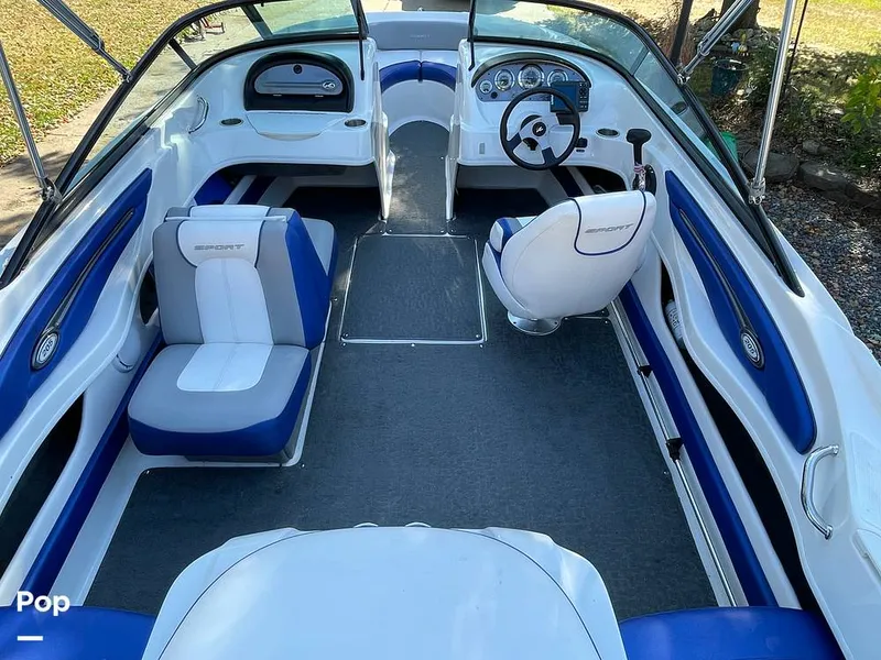 Slide: The Image of Cockpit - 15943593