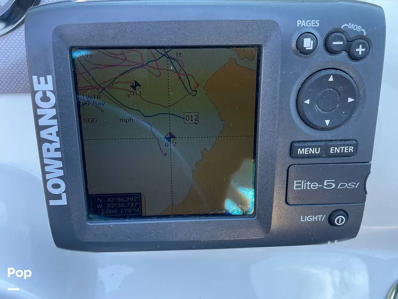 Slide: The Image of Sea Ray 205 Sport 2012 - 15973435