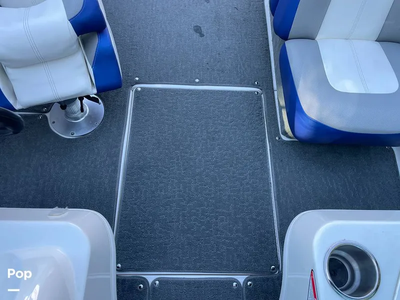 Slide: The Image of Sea Ray 205 Sport 2012 - 15973448