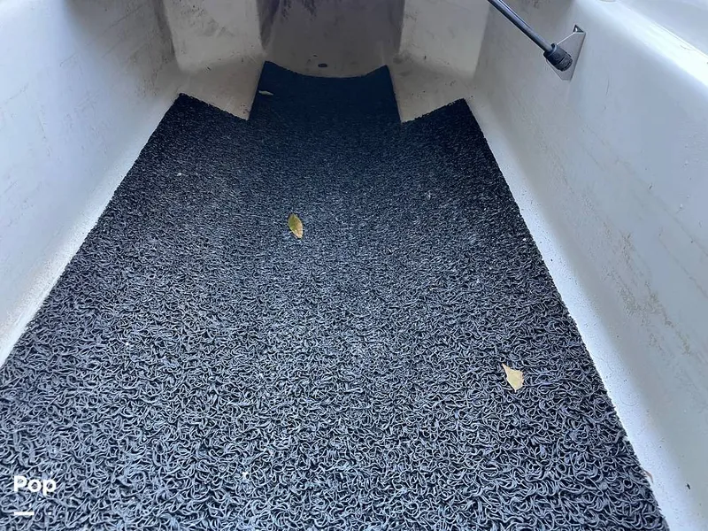 Slide: The Image of Sea Ray 205 Sport 2012 - 15973453