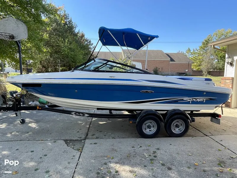 Slide: The Image of Sea Ray 205 Sport 2012 - 15973458