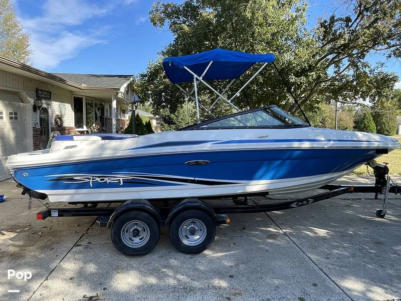 Slide: The Image of Sea Ray 205 Sport 2012 - 15973463