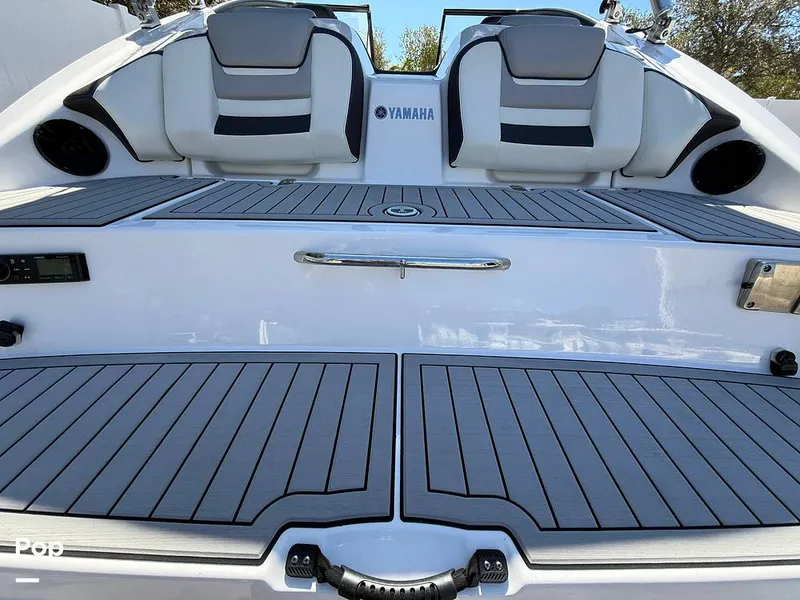 Slide: The Image of Yamaha 212X 2020 - 15974652