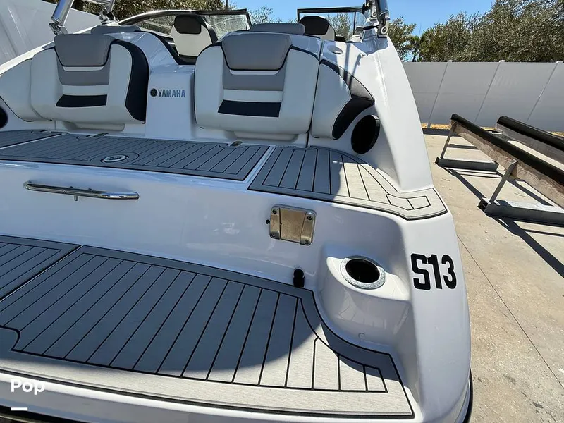 Slide: The Image of Yamaha 212X 2020 - 15974653