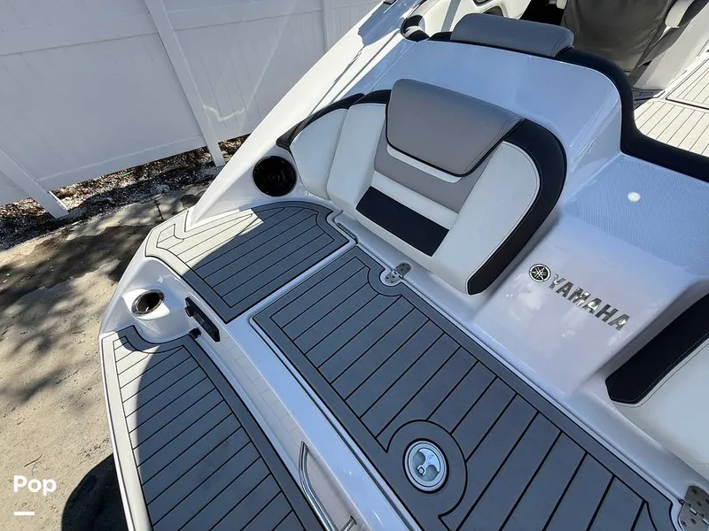 Slide: The Image of Yamaha 212X 2020 - 15974659