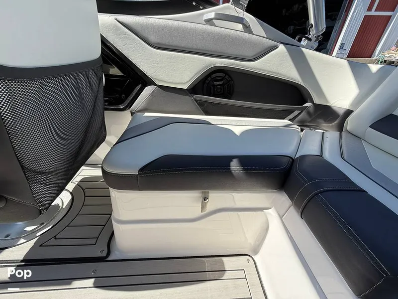 Slide: The Image of Yamaha 212X 2020 - 15974675