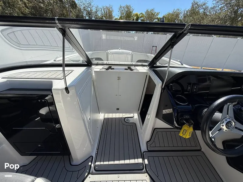 Slide: The Image of Yamaha 212X 2020 - 15974688