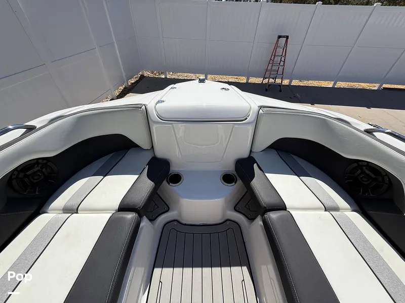 Slide: The Image of Yamaha 212X 2020 - 15974692