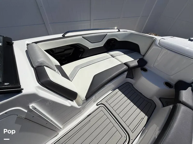 Slide: The Image of Yamaha 212X 2020 - 15974693