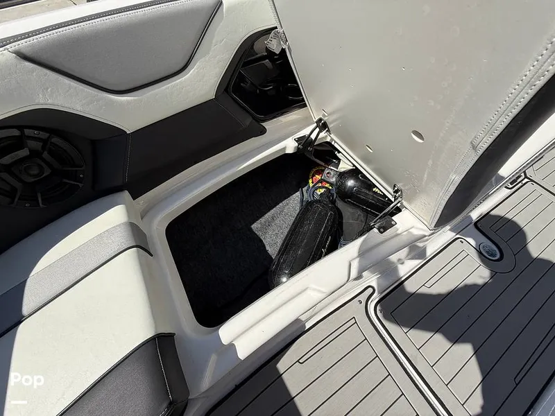 Slide: The Image of Yamaha 212X 2020 - 15974697